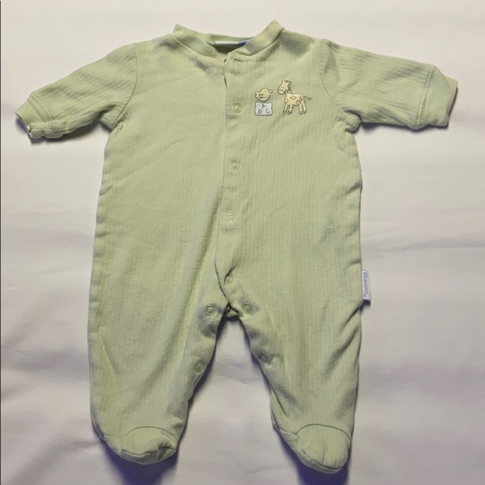 Vitamins Baby Footie PJ’s 0-3 months Like New